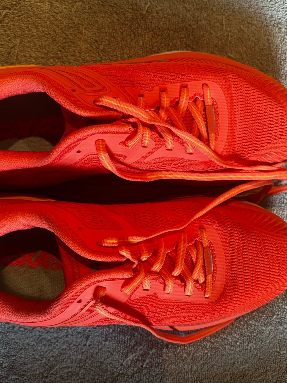 Hoka Women’s Bondi 7 Running Shoes Size 9 - Picture 4 of 7